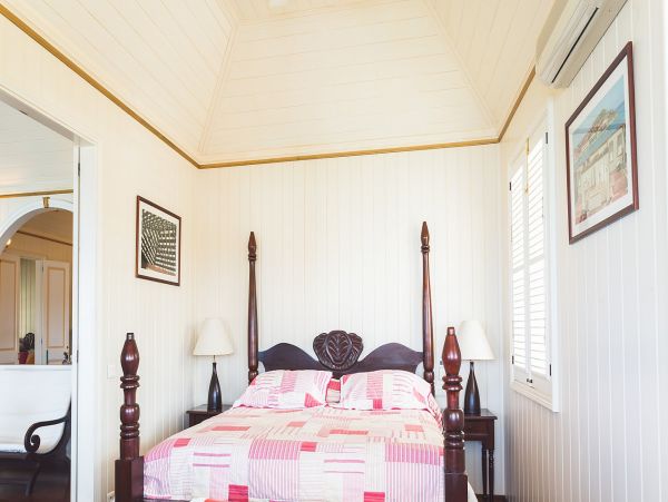 St. Barts Home 985667