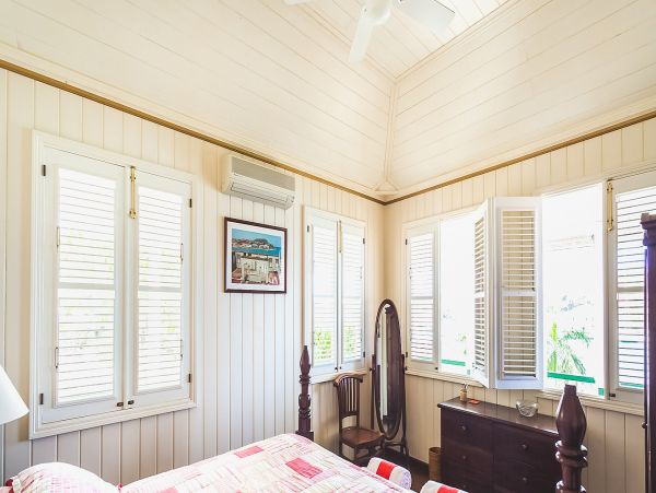 St. Barts Home 985667