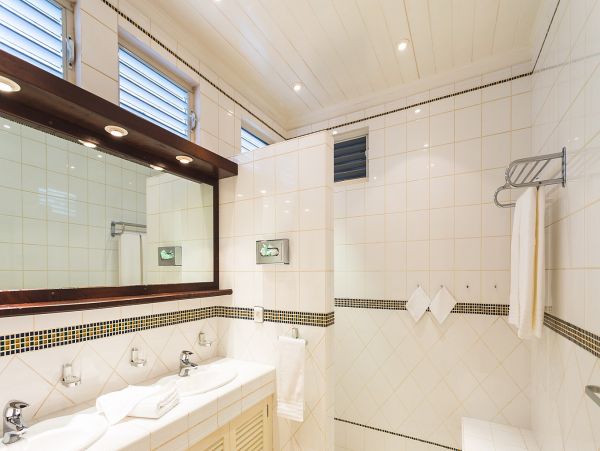 St. Barts Home 985667