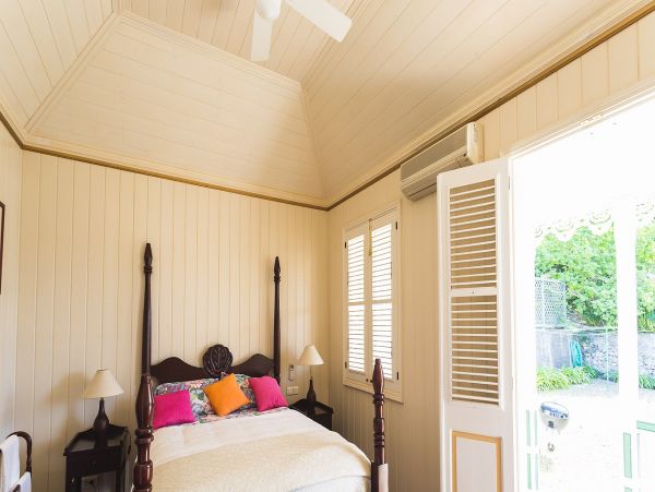 St. Barts Home 985667