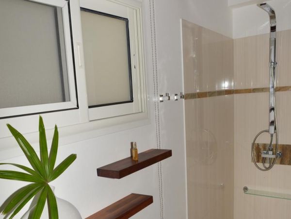 St. Barts Home 985668