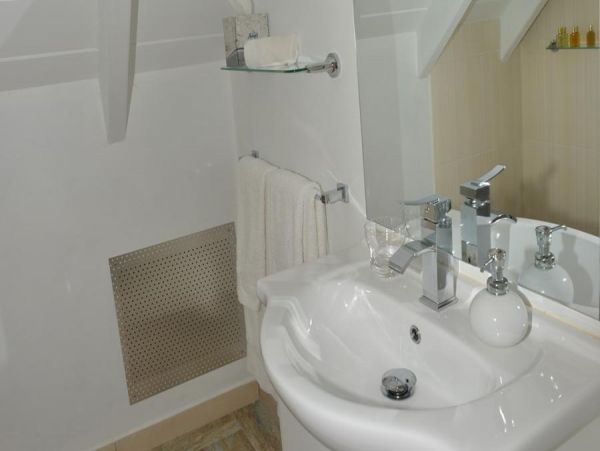 St. Barts Home 985668