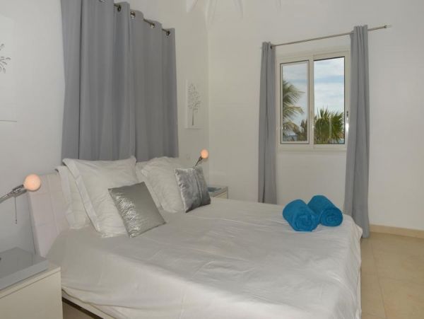 St. Barts Home 985668