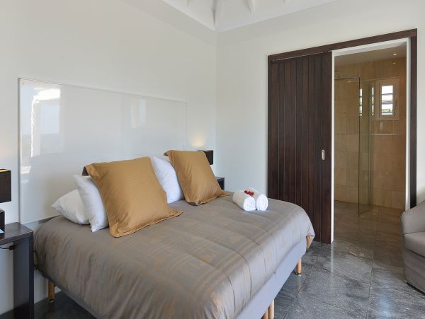 St. Barts Home 985669