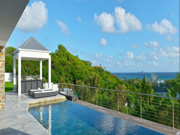 St. Barts Home 985669
