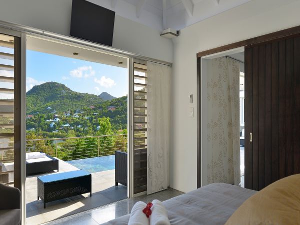 St. Barts Home 985669