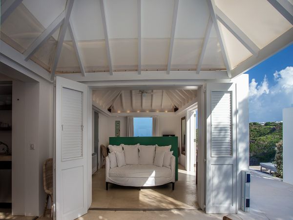 St. Barts Home 985674
