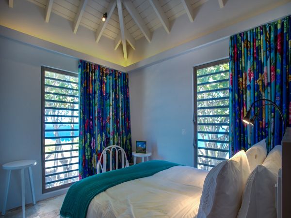St. Barts Home 985677