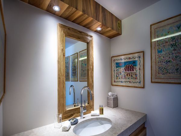 St. Barts Home 985677