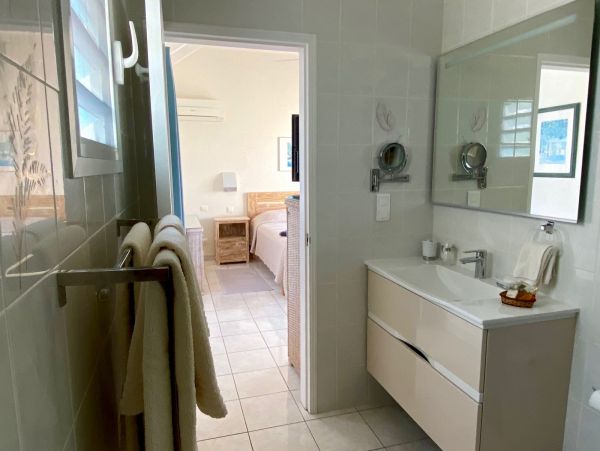 St. Barts Home 985681