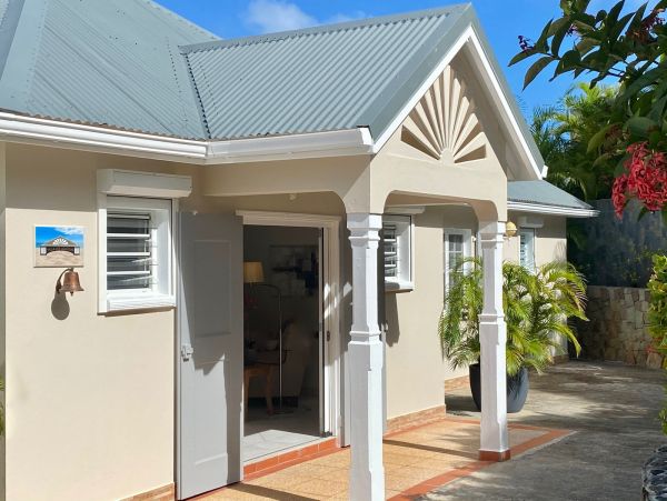 St. Barts Home 985681
