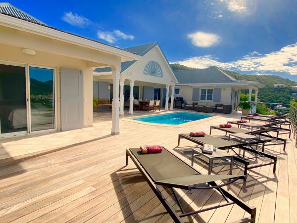 St. Barts Home 985681