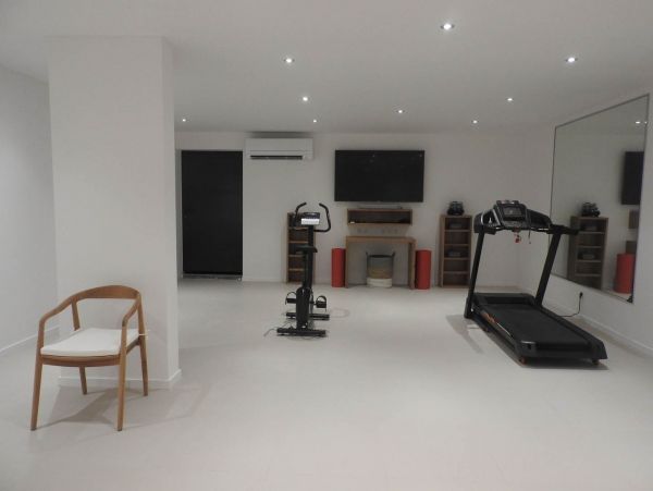 St. Barts Home 985682