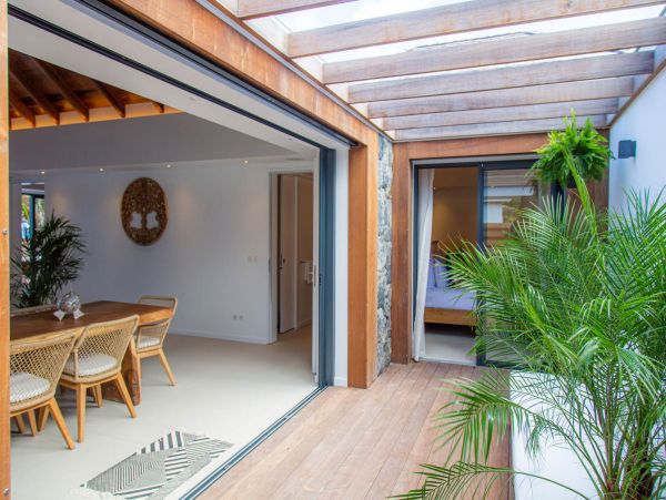 St. Barts Home 985682
