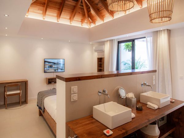 St. Barts Home 985682