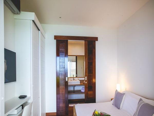 St. Barts Home 985684