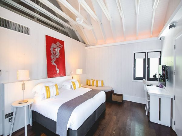 St. Barts Home 985686