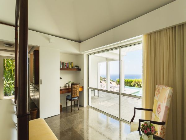 St. Barts Home 985688