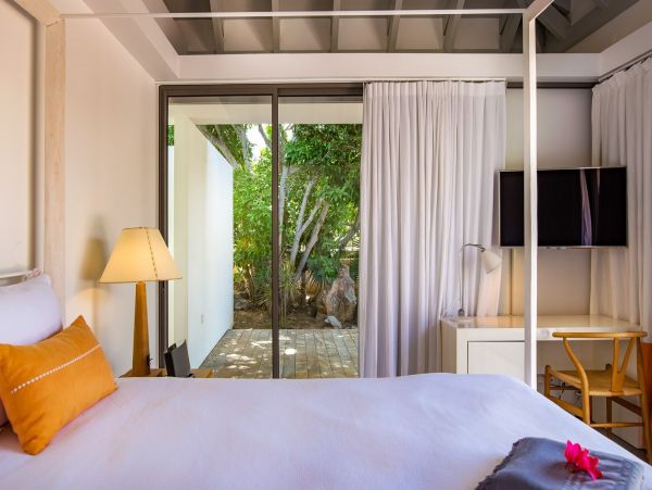 St. Barts Home 985691