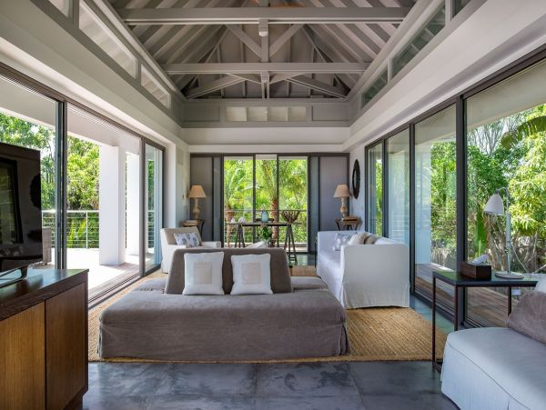 St. Barts Home 985691