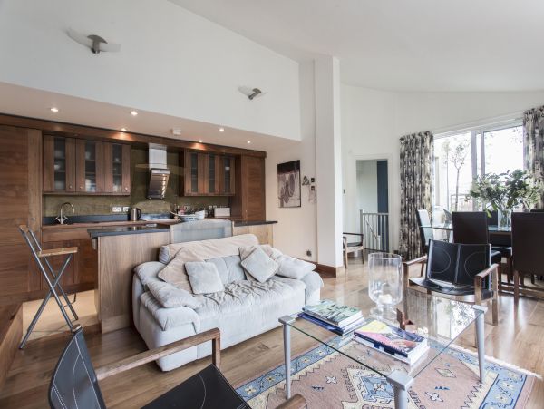 St. Barts Home 985692