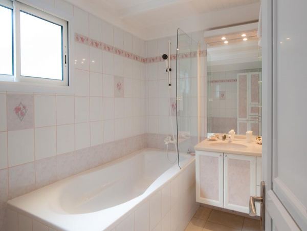 St. Barts Home 985697