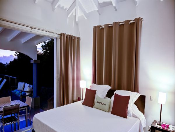 St. Barts Home 985698