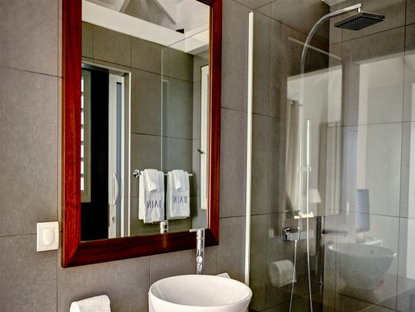 St. Barts Home 985698