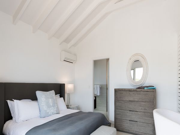 St. Barts Home 985699