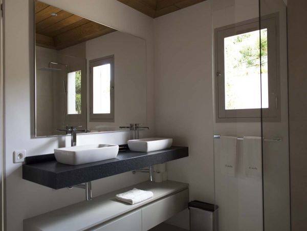 St. Barts Home 985700