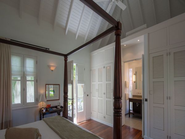 St. Barts Home 985702