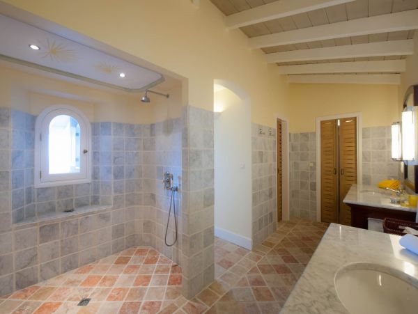 St. Barts Home 985704
