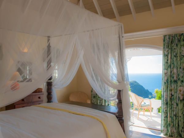 St. Barts Home 985704
