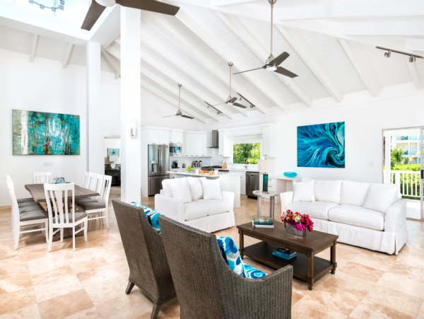 On Beach Luxury Vacation Estate in Turks & Caicos with Pool