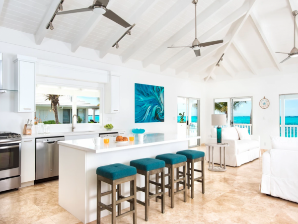 On Beach Luxury Vacation Estate in Turks & Caicos with Pool