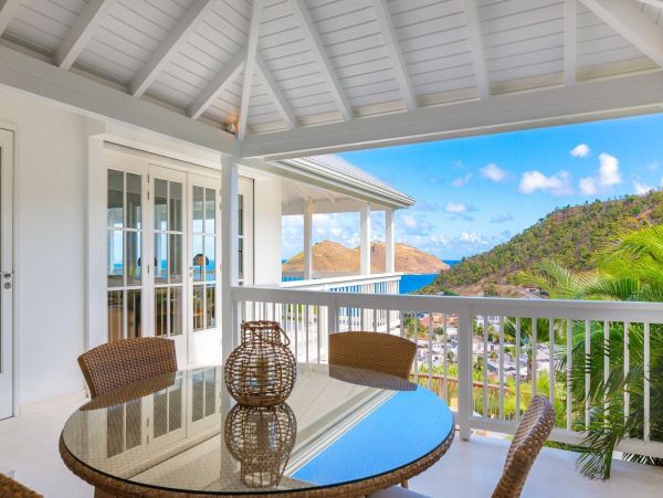 St. Barts Home 985708