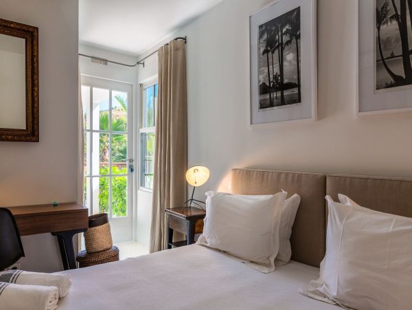 St. Barts Home 985708