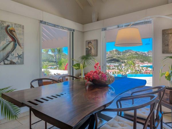 St. Barts Home 985710