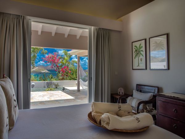 St. Barts Home 985710