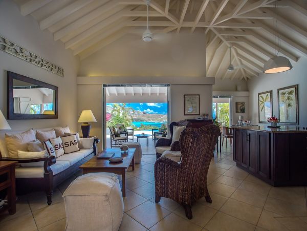 St. Barts Home 985710