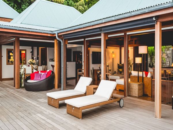 St. Barts Home 985711