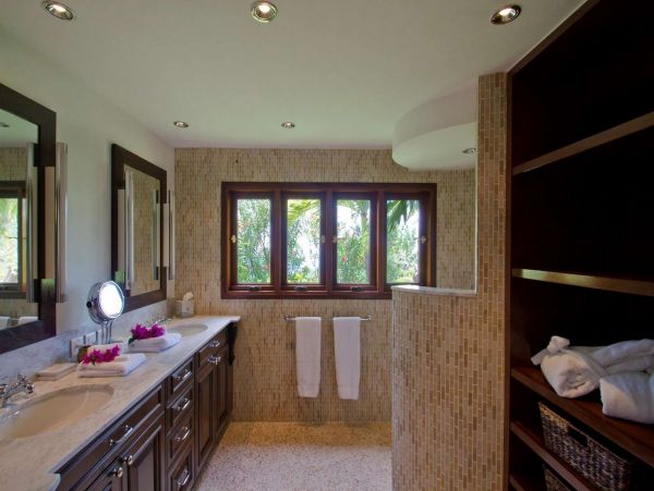St. Barts Home 985713