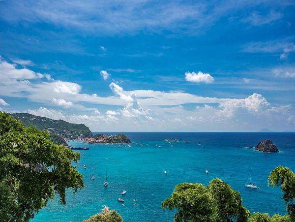 St. Barts Home 985716