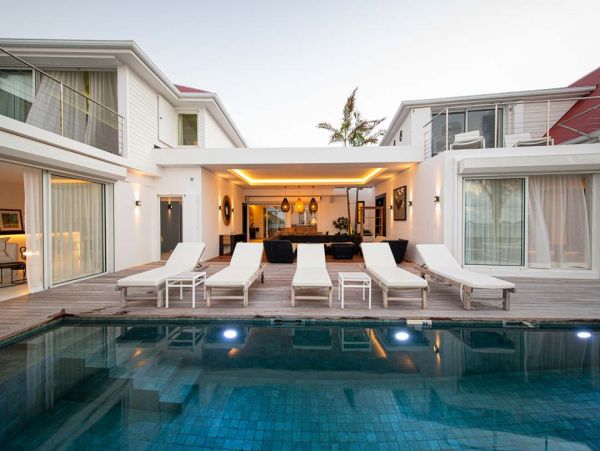 St. Barts Home 985717