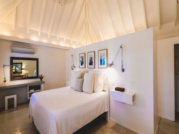 St. Barts Home 985718