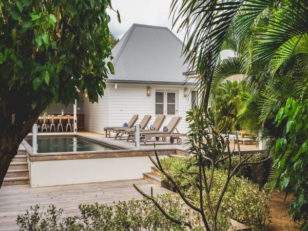 St. Barts Home 985718