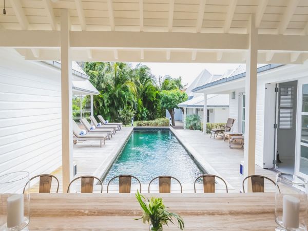St. Barts Home 985718