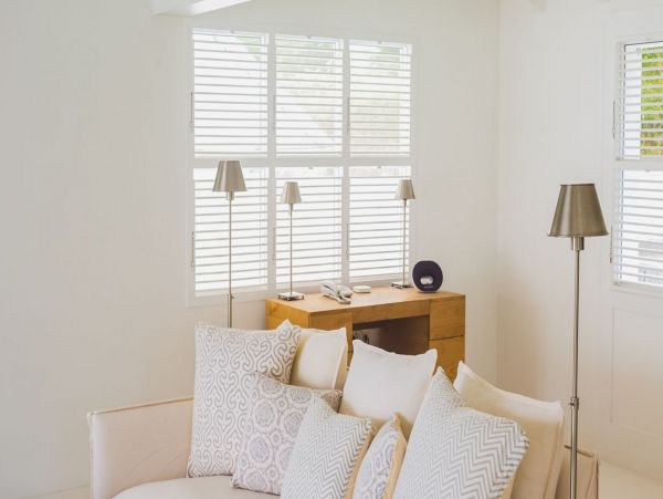 St. Barts Home 985718