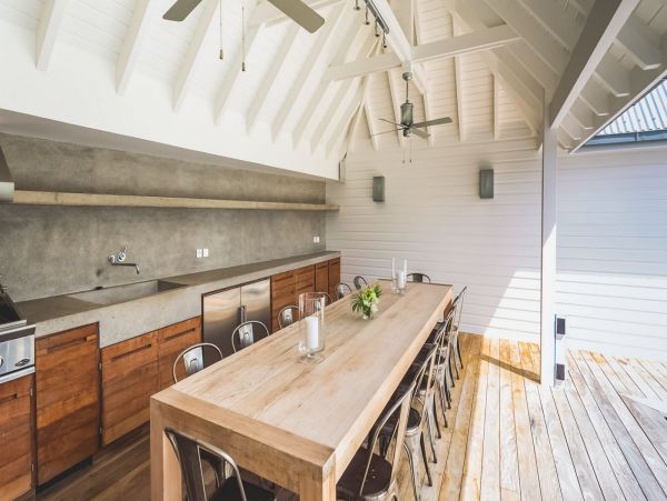 St. Barts Home 985718