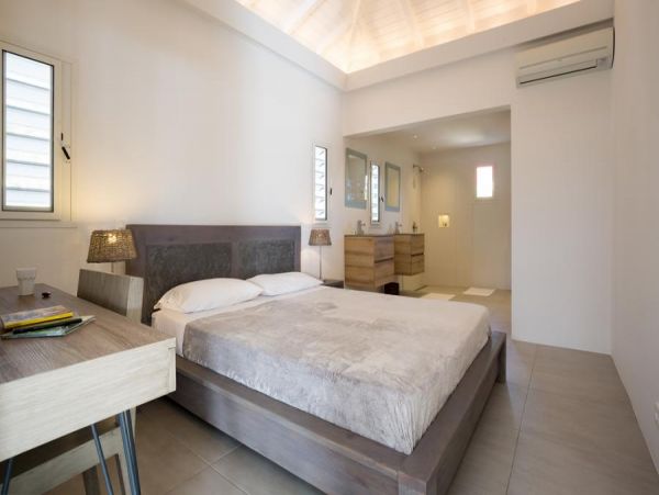 St. Barts Home 985719